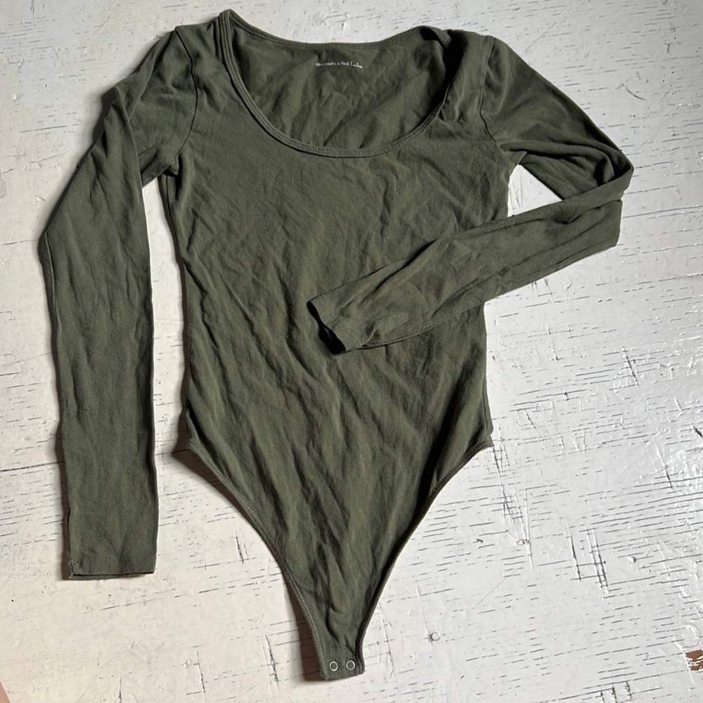Scoop Neck ANF long sleeve bodysuit